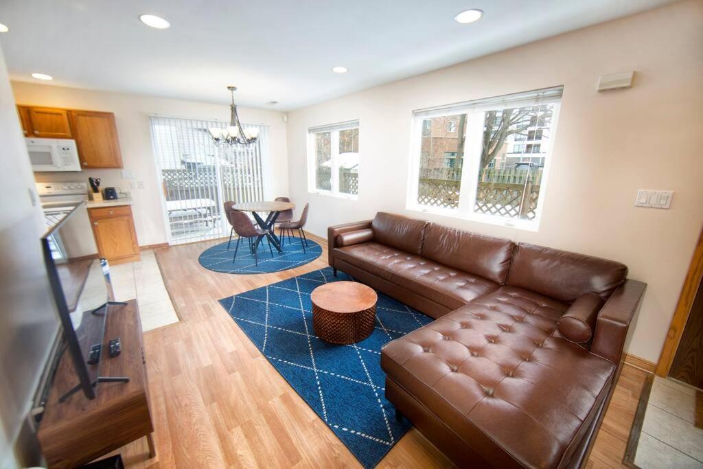 Tucked Away Off Brady - 4 Beds Apartment Milwaukee Luaran gambar