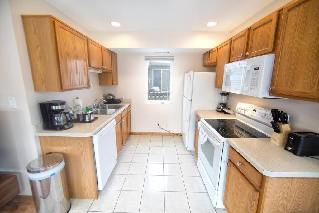 Tucked Away Off Brady - 4 Beds Apartment Milwaukee Luaran gambar