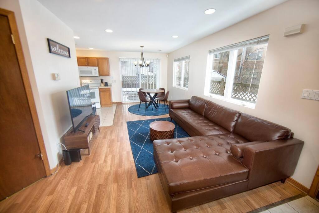 Tucked Away Off Brady - 4 Beds Apartment Milwaukee Luaran gambar