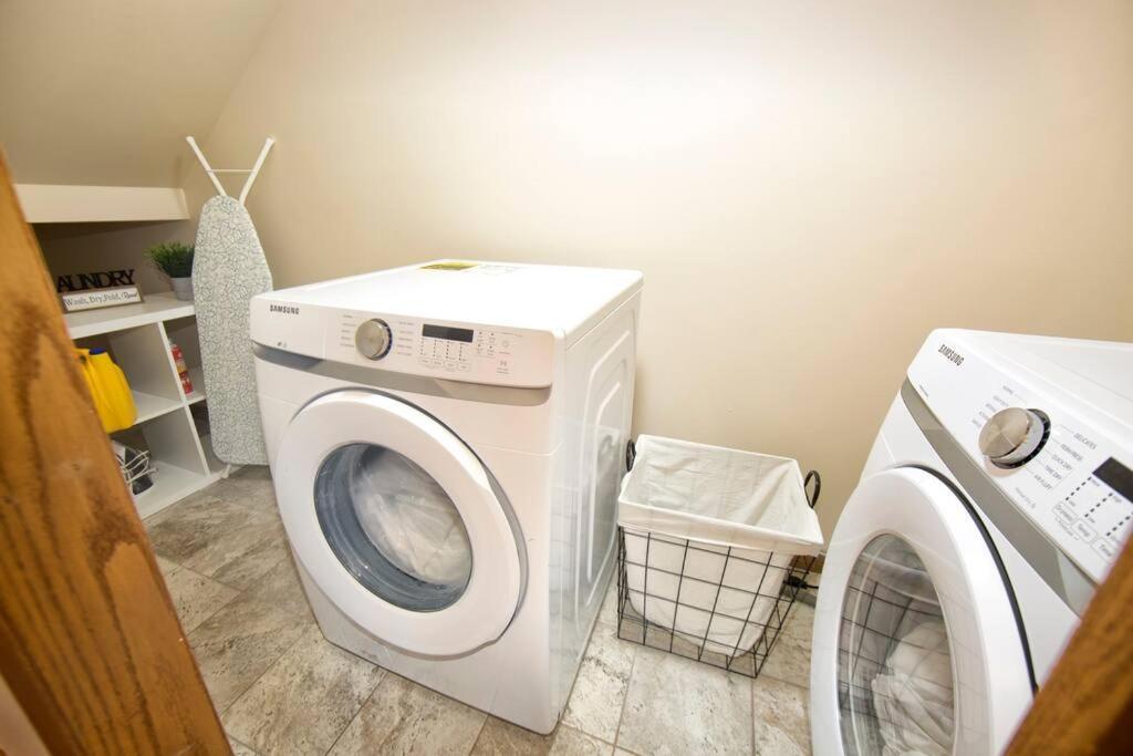 Tucked Away Off Brady - 4 Beds Apartment Milwaukee Luaran gambar